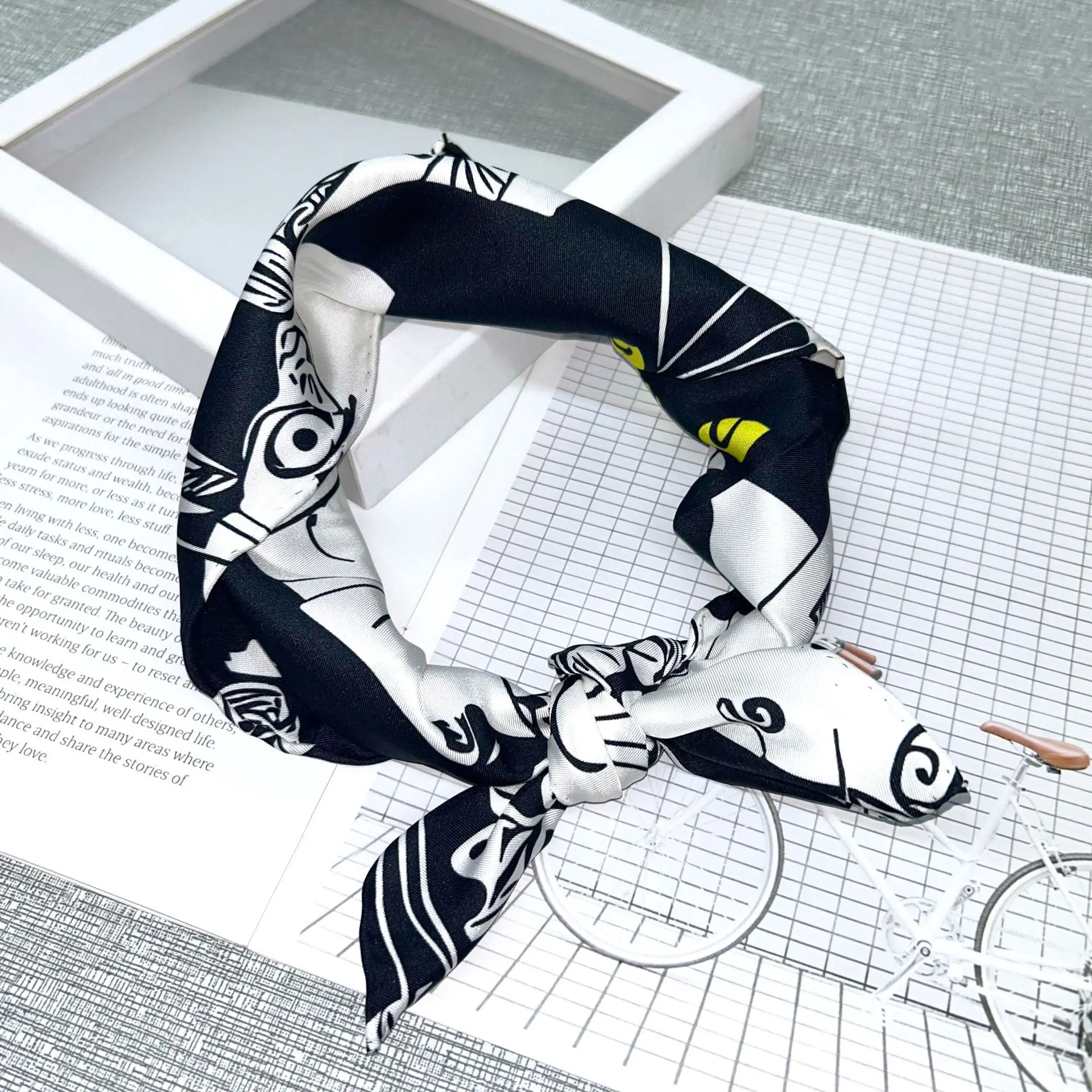 Шёлковый шарф с 100% и принтом