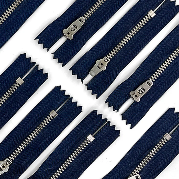 Zipper 8mm Metal  for Bags Closed End with Customizable Metal Logo and Smooth Teeth