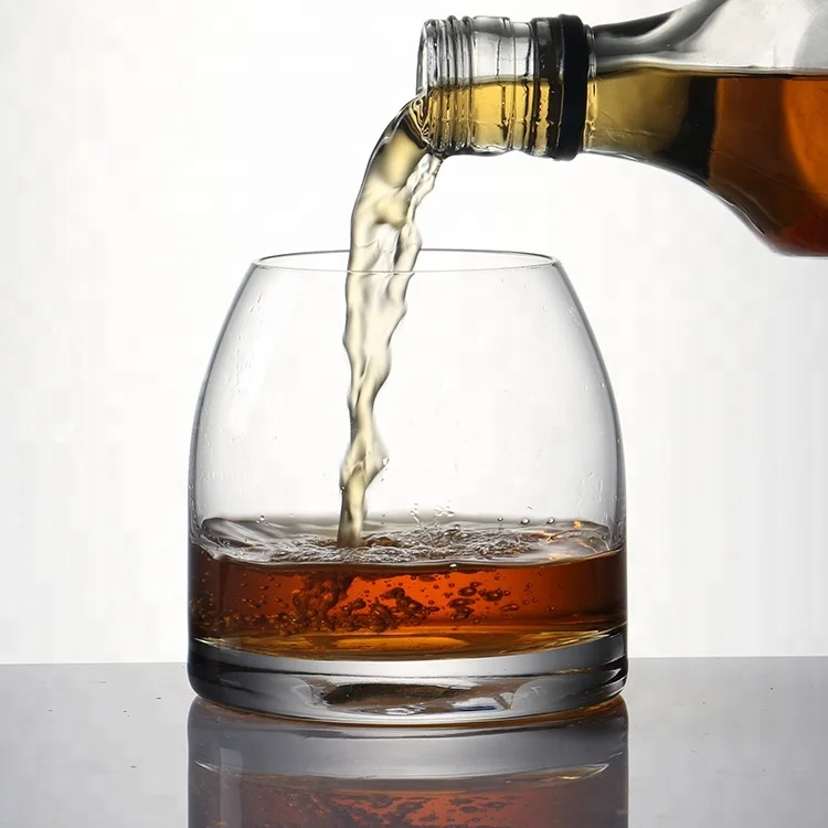 Personalized crystal whisky glass set for bar