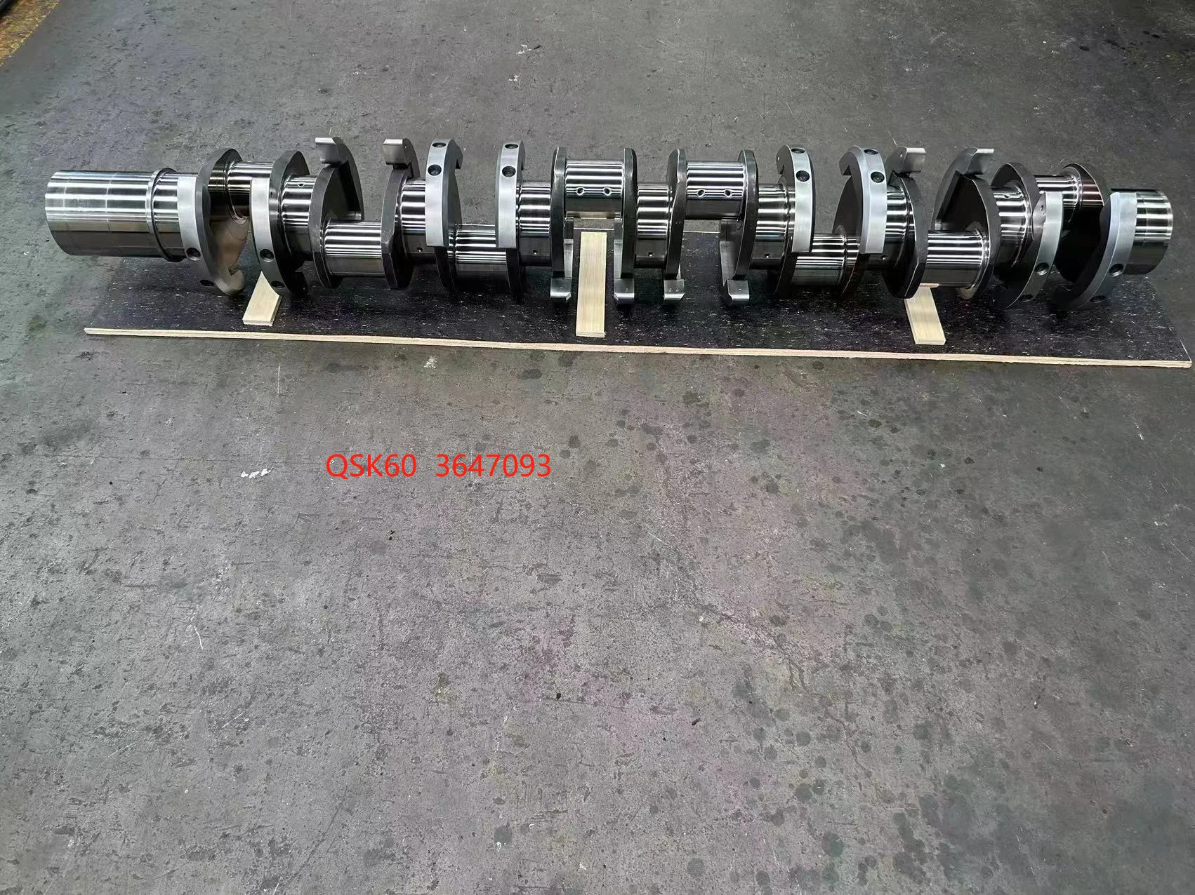 Crankshaft 3647093 / 4097851 for Cummins Qsk60 Engine