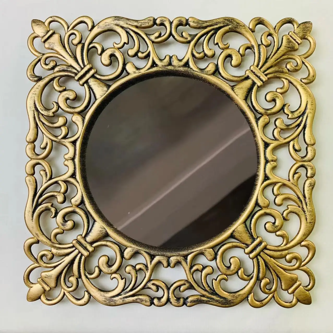 2023 Hot Sale Gold Chargers Wedding Plates European Banquet Plastic Plate Set Retro Wedding Dish