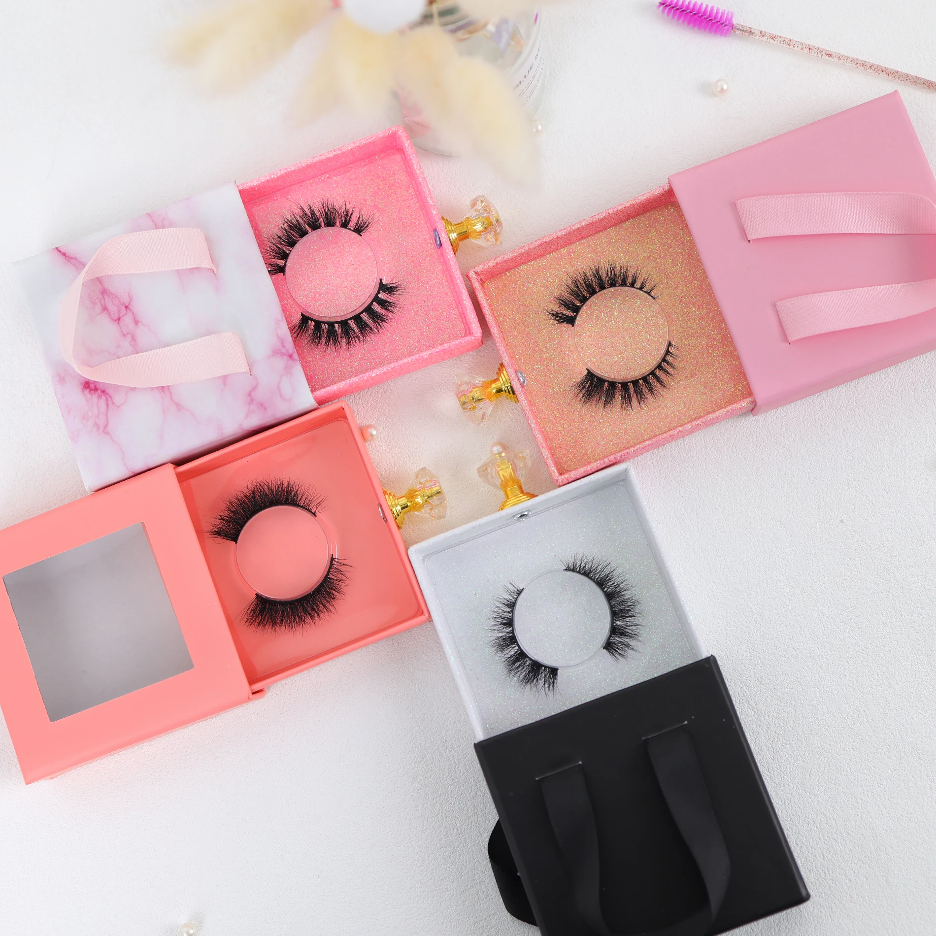 Premium hand made natural black mink lashes custom packaging box mix levels real fur lash wholesale full strip lashes makeup