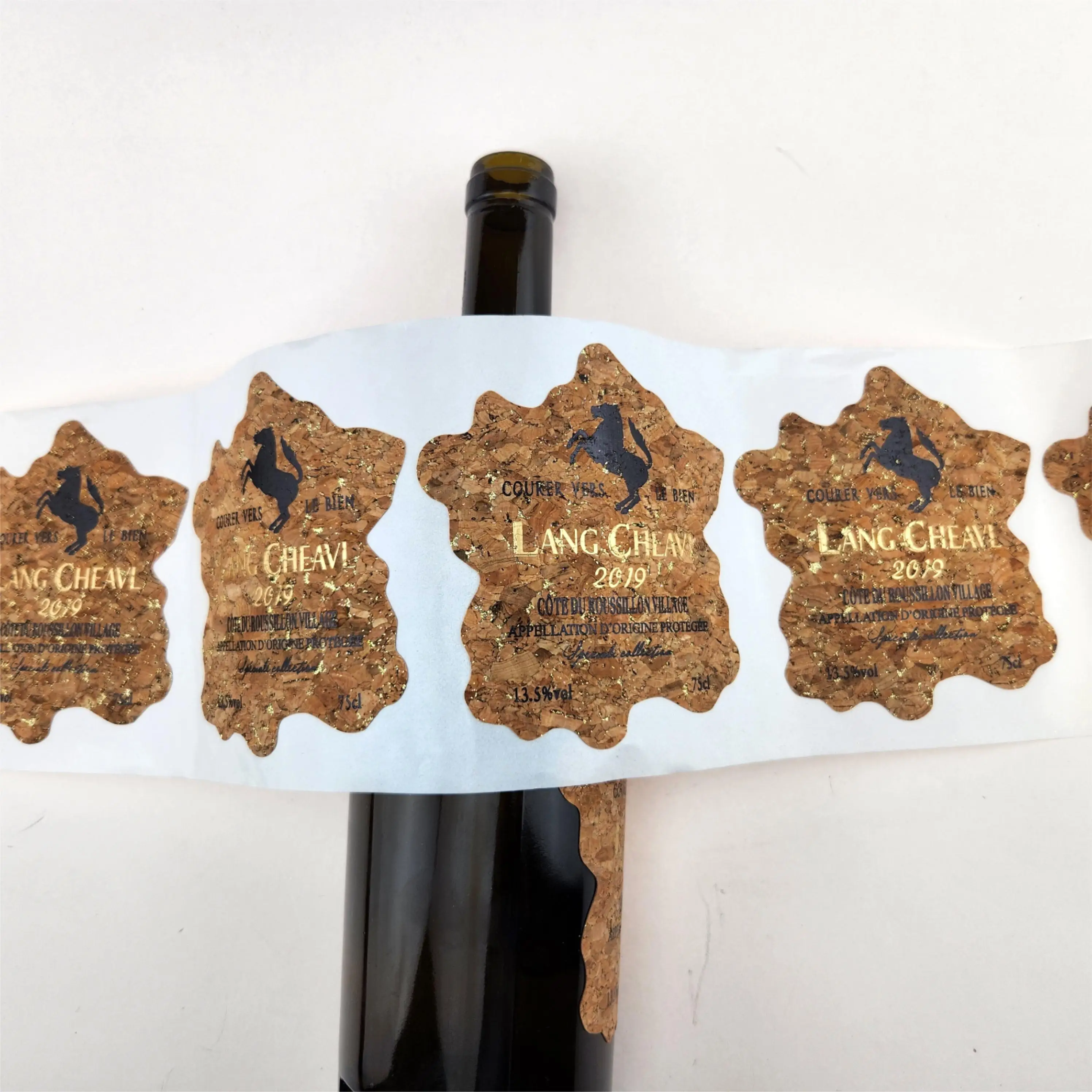 Custom Printing Adhesive Embossed Oak Wine Bottle Label Luxury Hot Stamping Gold Foil Cork Wine Label