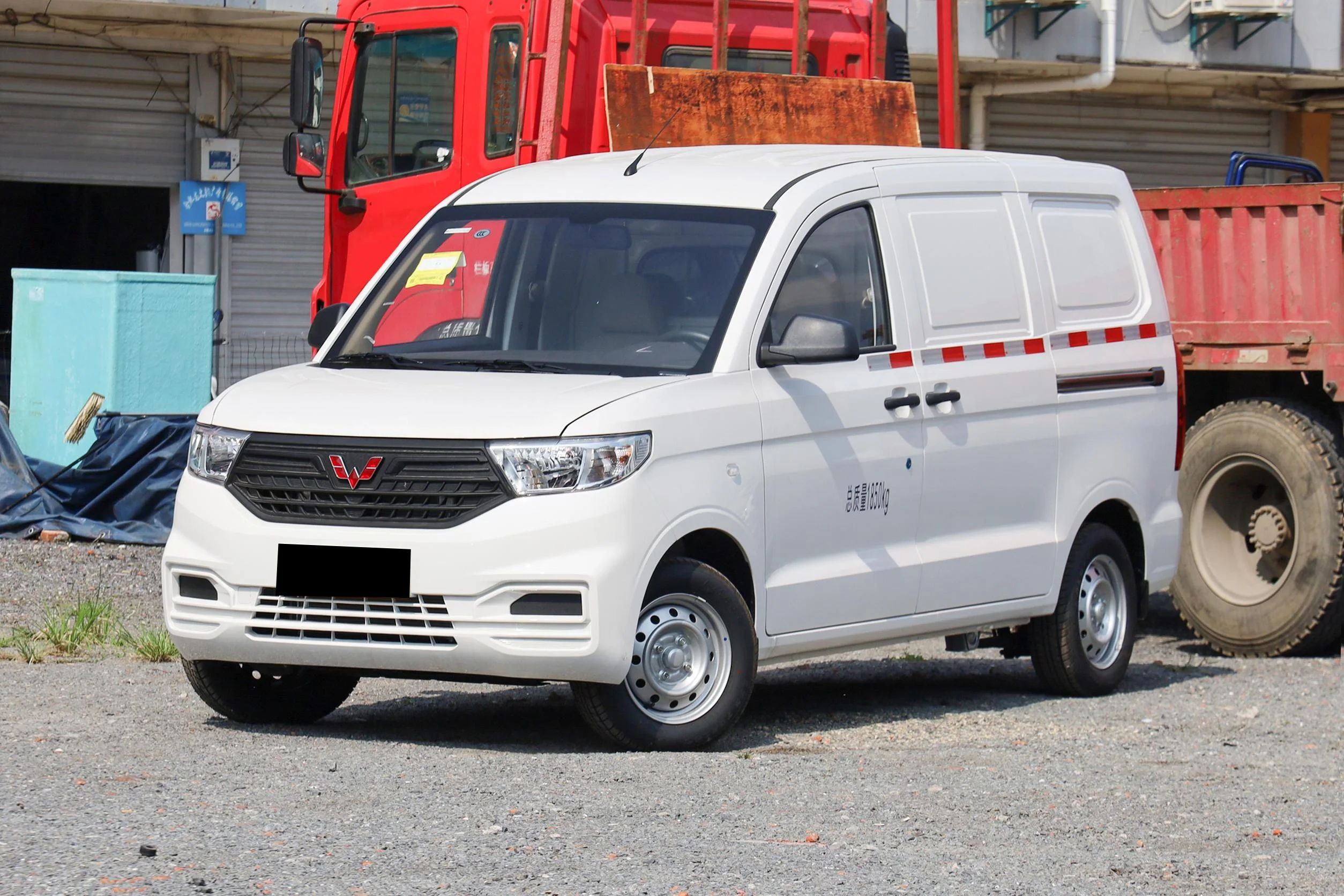 Недорогой мини-автобус фургон Wuling Hongguang 5-дверный 5/7/8 местный автобус рабочие фургоны для продажи