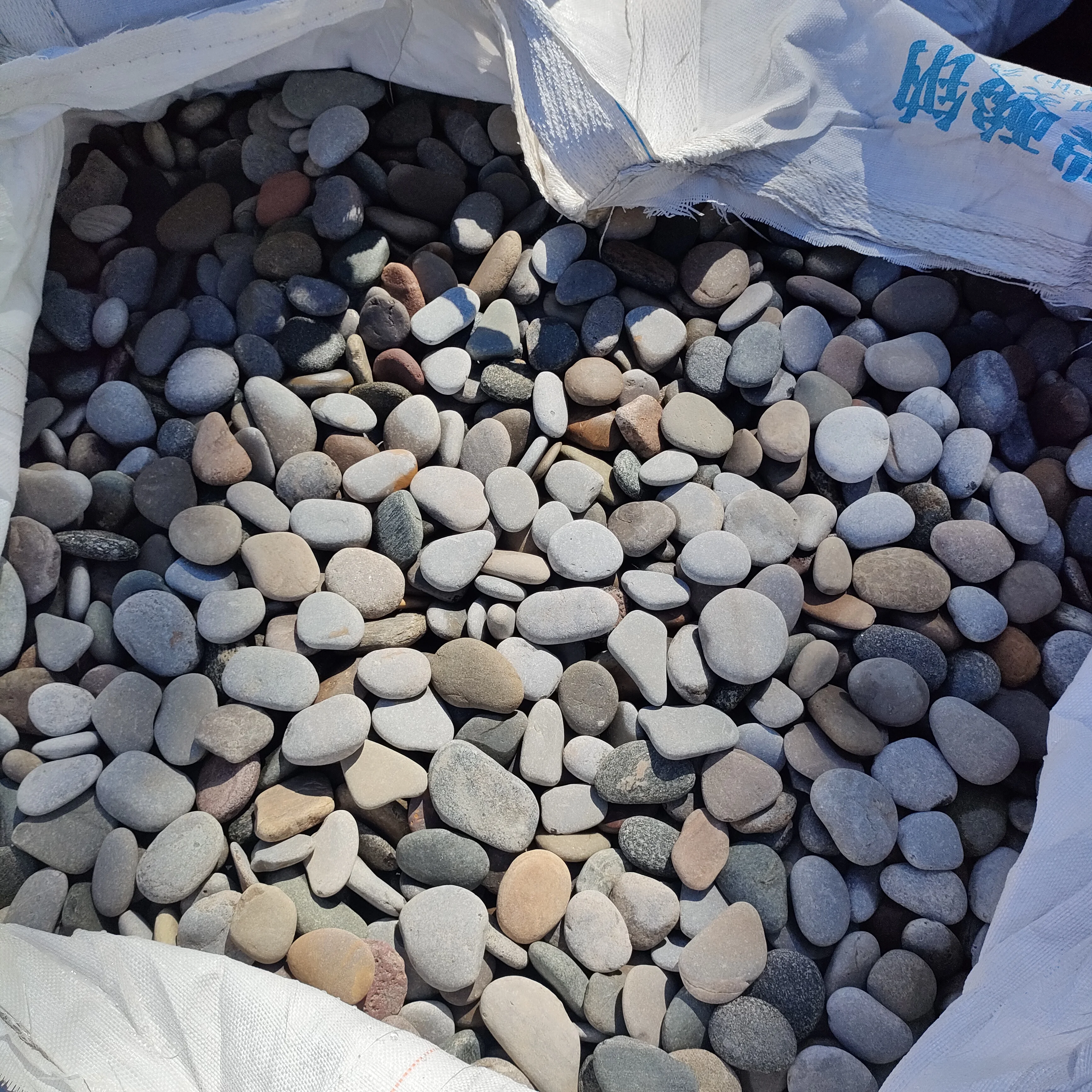Custom packing painted raw stone Hand drawn pebbles Smooth rocks For Kids Creative Arts And Crafts Drawing