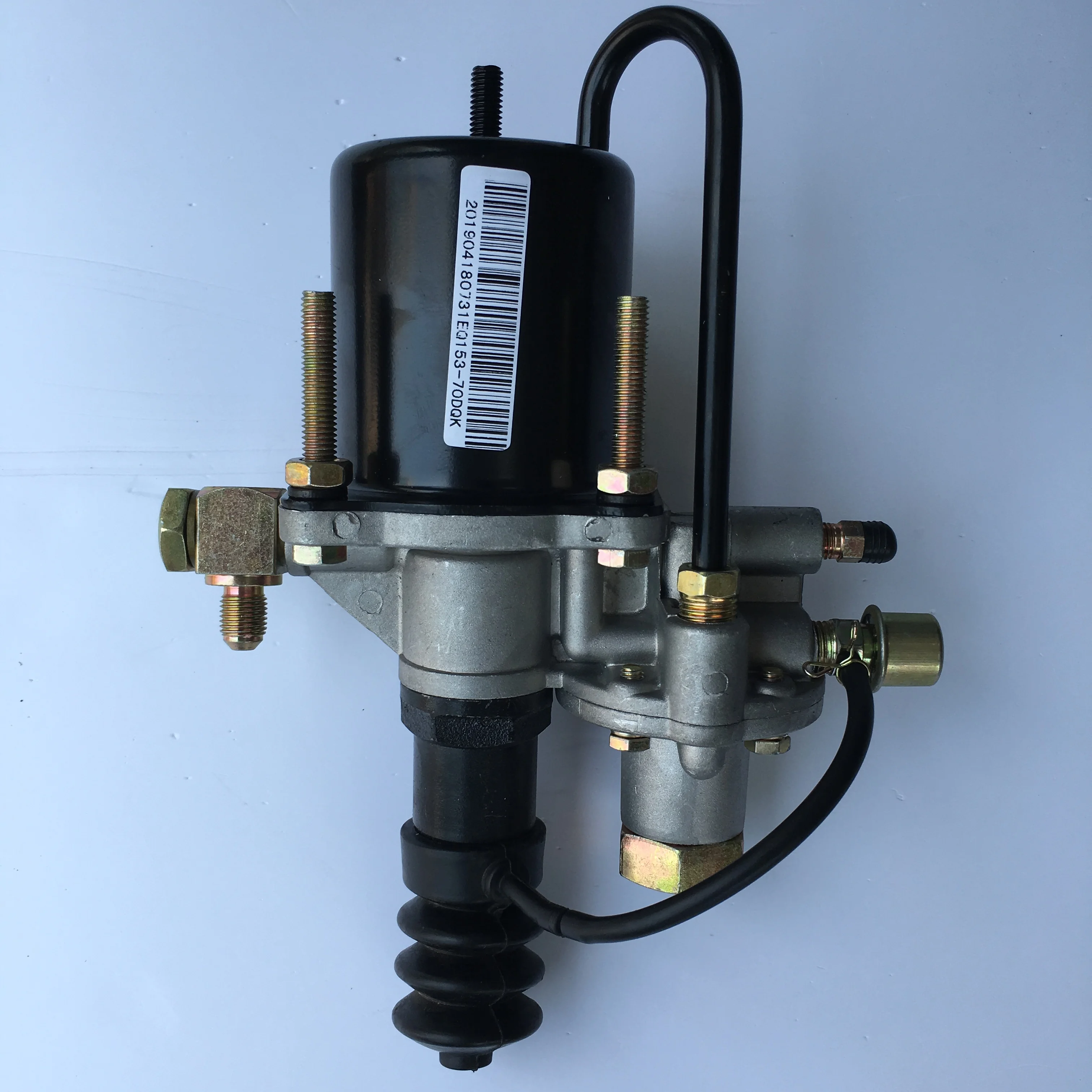 Dongfeng School Bus 153-70 clutch booster manufacturer direct truck chassis spare parts, transmission system spare parts