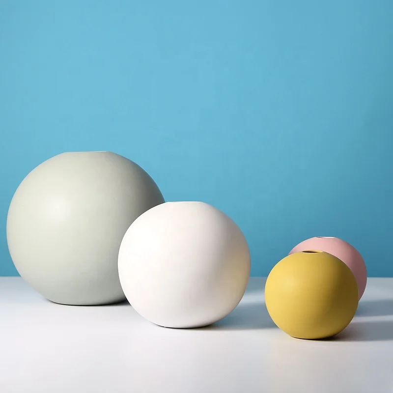Creative Ball Shaped Dry Flower Vase Nordic Light Luxury Gold Porcelain Vase Morandi Color Indoor Ceramic Vase
