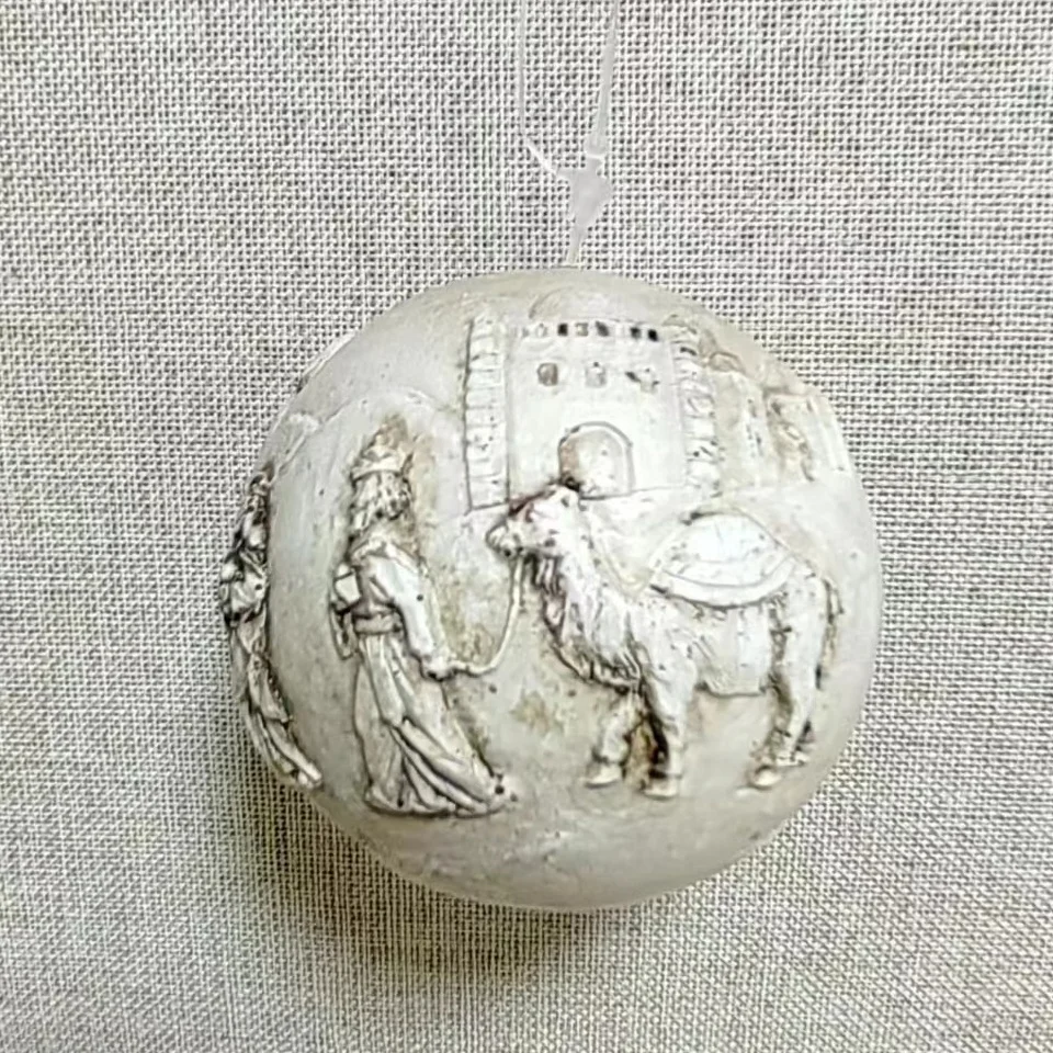 Holy Family Stable Nativity Scene Figurine Statue Resin Religious Crafts Christmas Tree decor products Ball Hanging Ornament