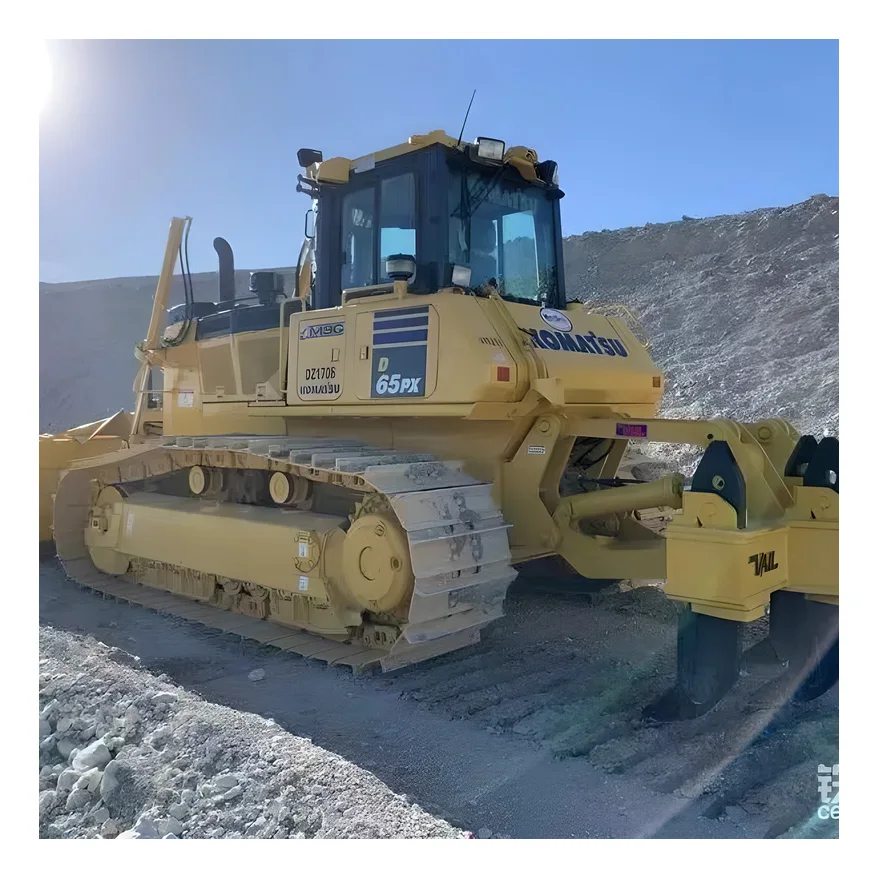 Используется Komatsu D65 гусеничный бульдозер по конкурентоспособной цене