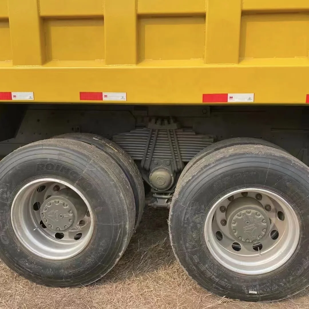 In Stock Used 30 - 40 Cubic Dump Truck/ 12 Wheeler Heavy Duty Mining Howo Sino Hoho  Used Dump Truck 8x4