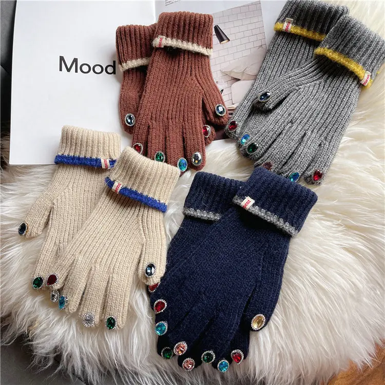 Qushine Rhinestone knitted gloves mittens female winter lovely personality warm woolen gloves girl