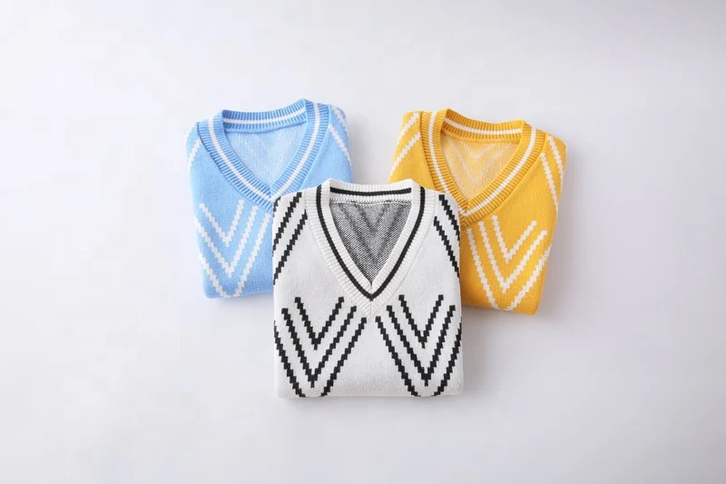 
High quality stylish classic aesthetic sleeveless patterned knitted sweater for child 