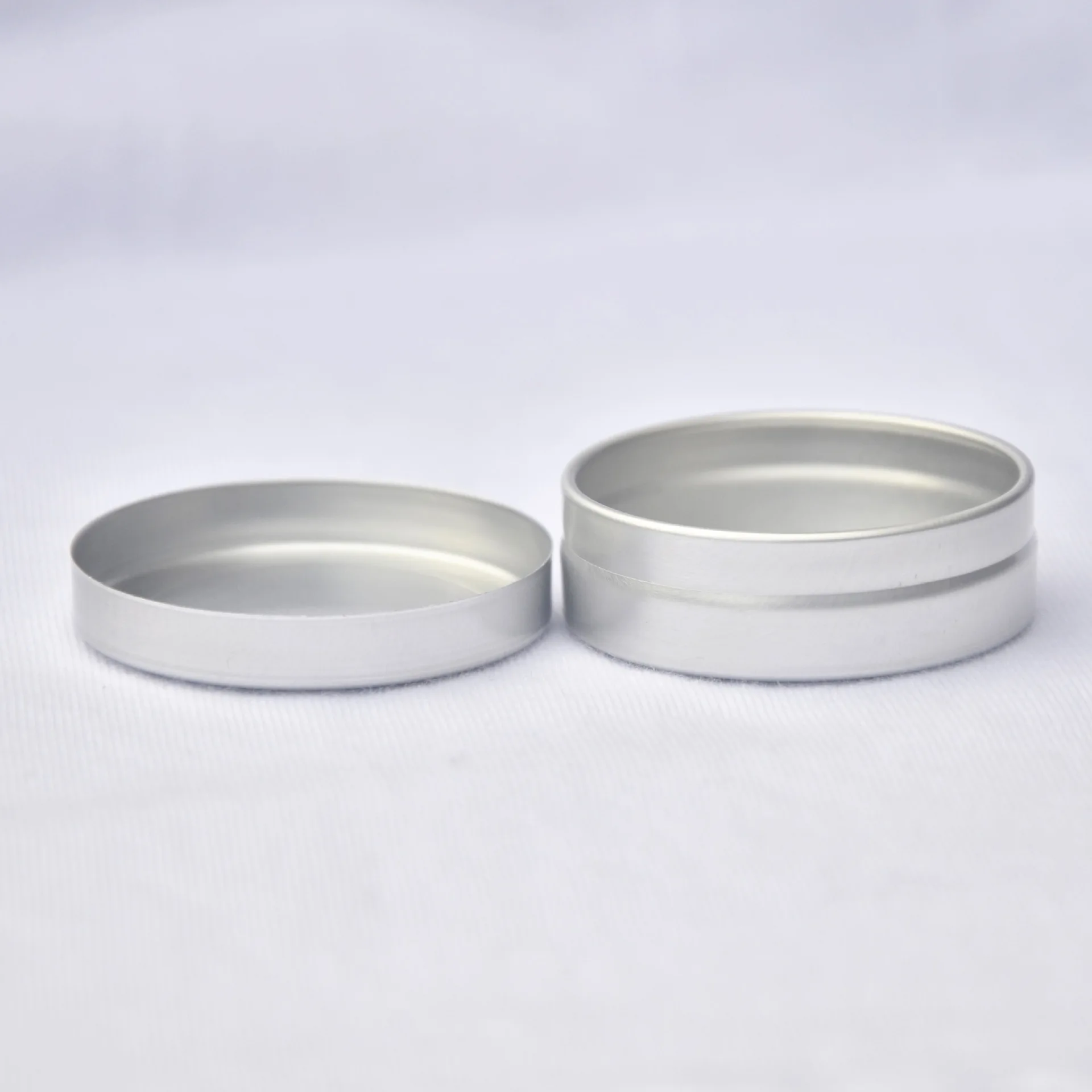 Comfrey Ointment Oil Aluminum Box 15G ML 46*15mm Round Cosmetic cans for candles silver tins with screw lid