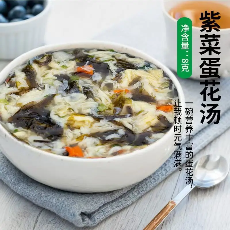 Fast food soup and fresh vegetable soup