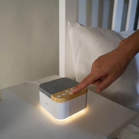 New Invention Mini Baby White Noise Sound Therapy Machine Anti-noise With 3 Grade Brightness Night Light