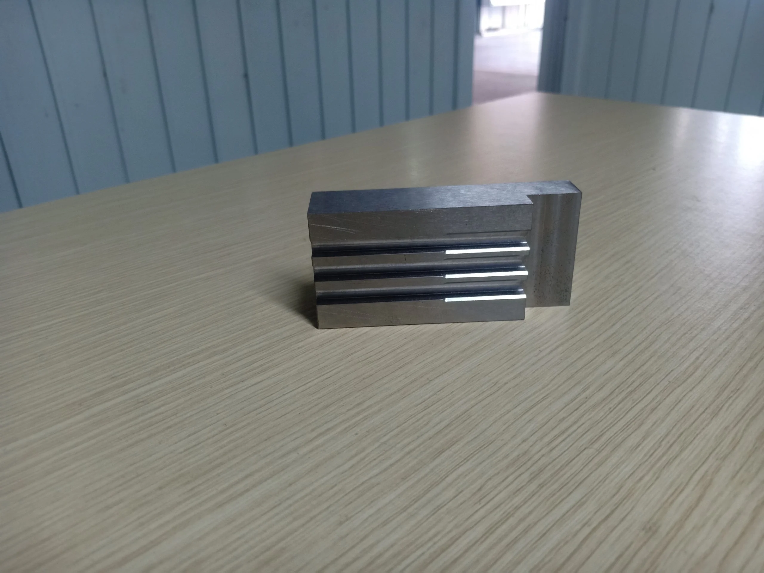 HOT SELLING LARGE CNC PRECISION MACHINING  CNC PRECISION HIGH QUALITY CNC TOOLS