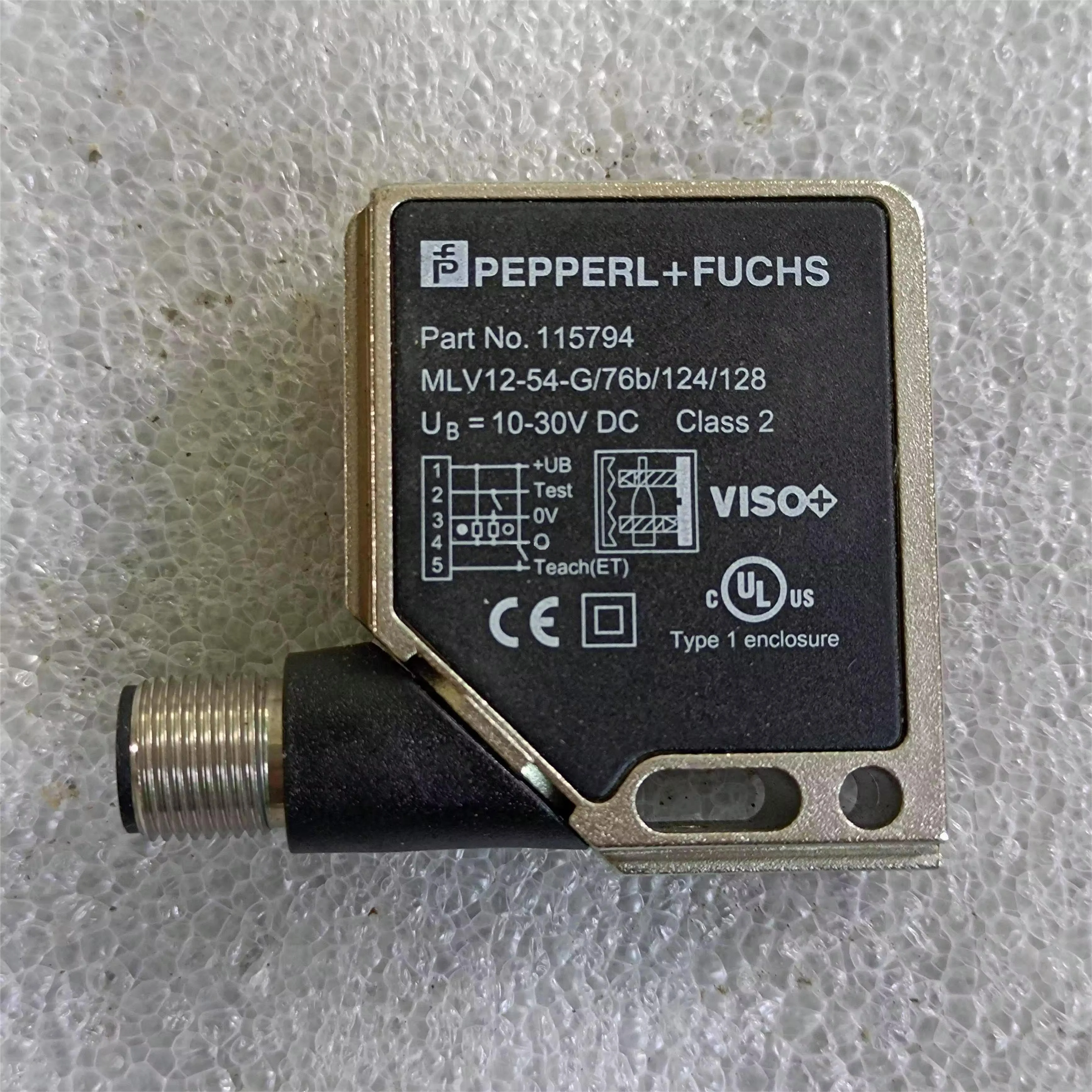 Photoelectric sensor MLV12-54-G/76B/124/128 P+F metal position sensor