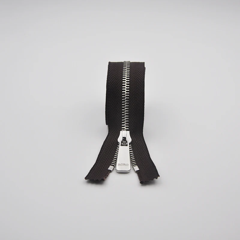  Молния от производителя вспомогательный Пользовательский логотип высокое качество #10 блестящая никелевая длинная цепь металлические детские молнии с черной лентой