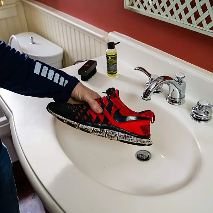 shoe cleaning kit private label footwear cleaner for sneakers, boots 4 ounce bottle and brush shoe cleaning kit