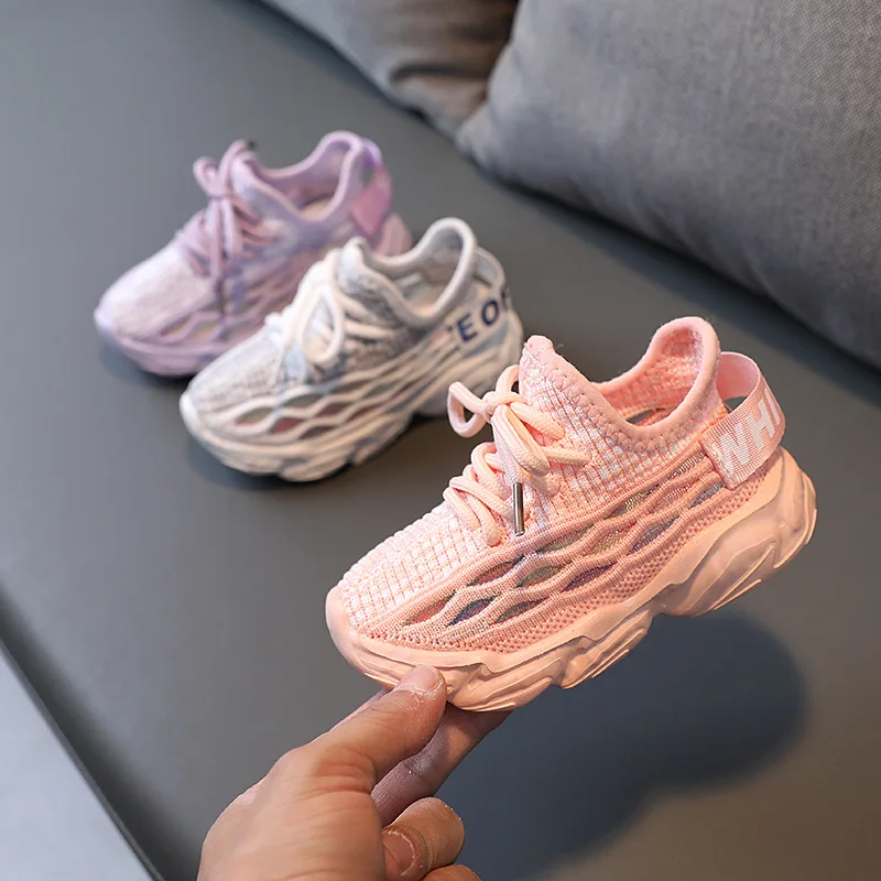 
Wholesale Candy Colors Fly Knit Sneaker Customizable Breathable Sport Running Shoes 