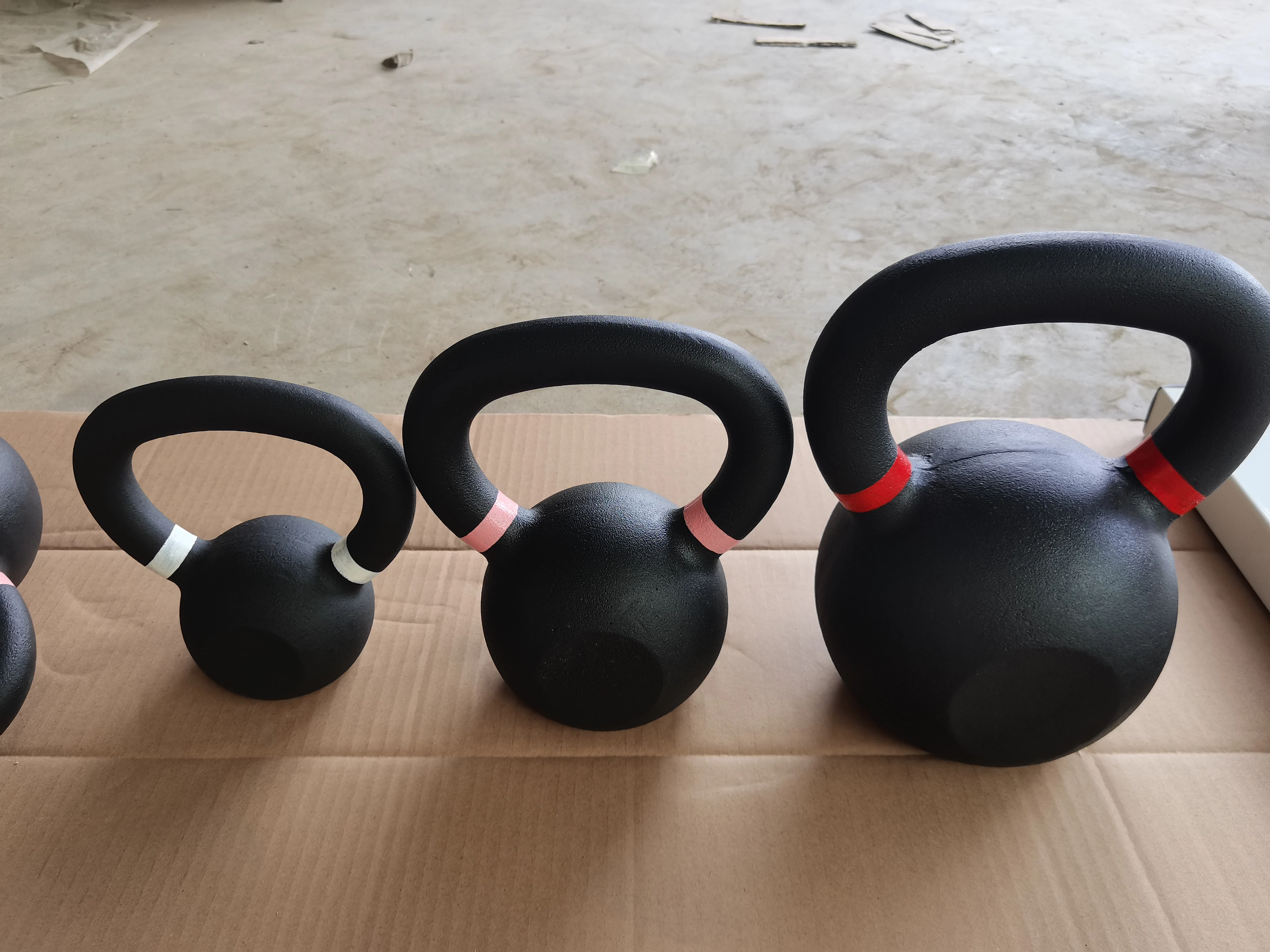 Free Weights Training Exercise Gym Kettlebell 4kg 6kg 8kg 10kg 12kg 14kg 16kg 18kg 20kg 24kg 28kg 32kg