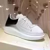 MQq VVS Designer Sneaker Outdoor Sneakers Mens Leather White Platforms With Pinks Black Red Alexanders shoes