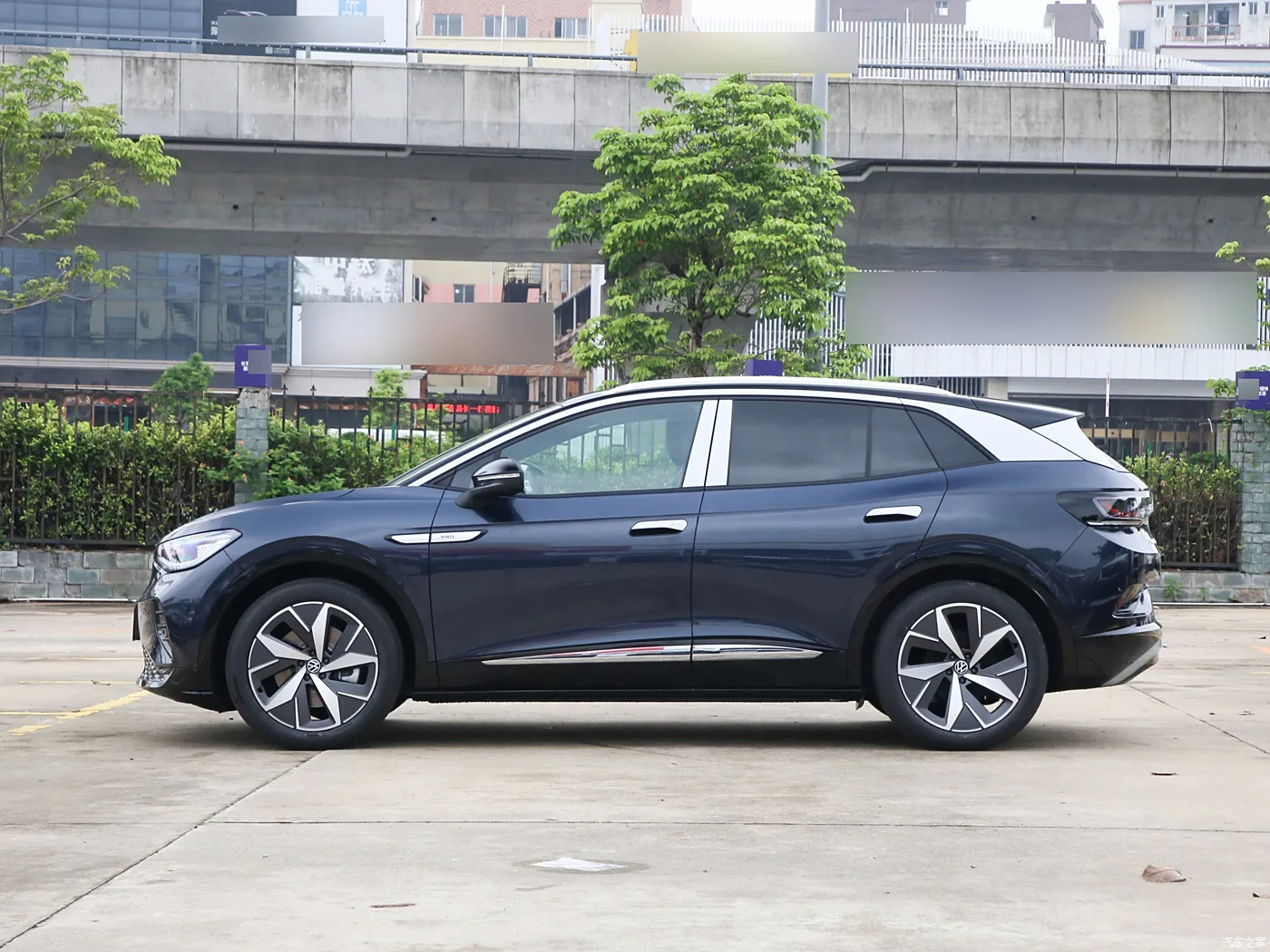 2024 Electric Car for Adult VW ID. 4 Crozz PRO Sales Well White VW ID 4 Crozz Electric Car VW ID4 Crozz for Sale Electric Car