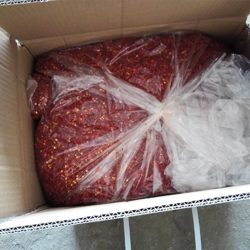 
Chinese supplier Spicy Taste No Sudan&Aflatoxin Crushed Chilli Flakes with HACCP,HALAL,GLOBAL GAP Hot selling in UK,Canada,USA 