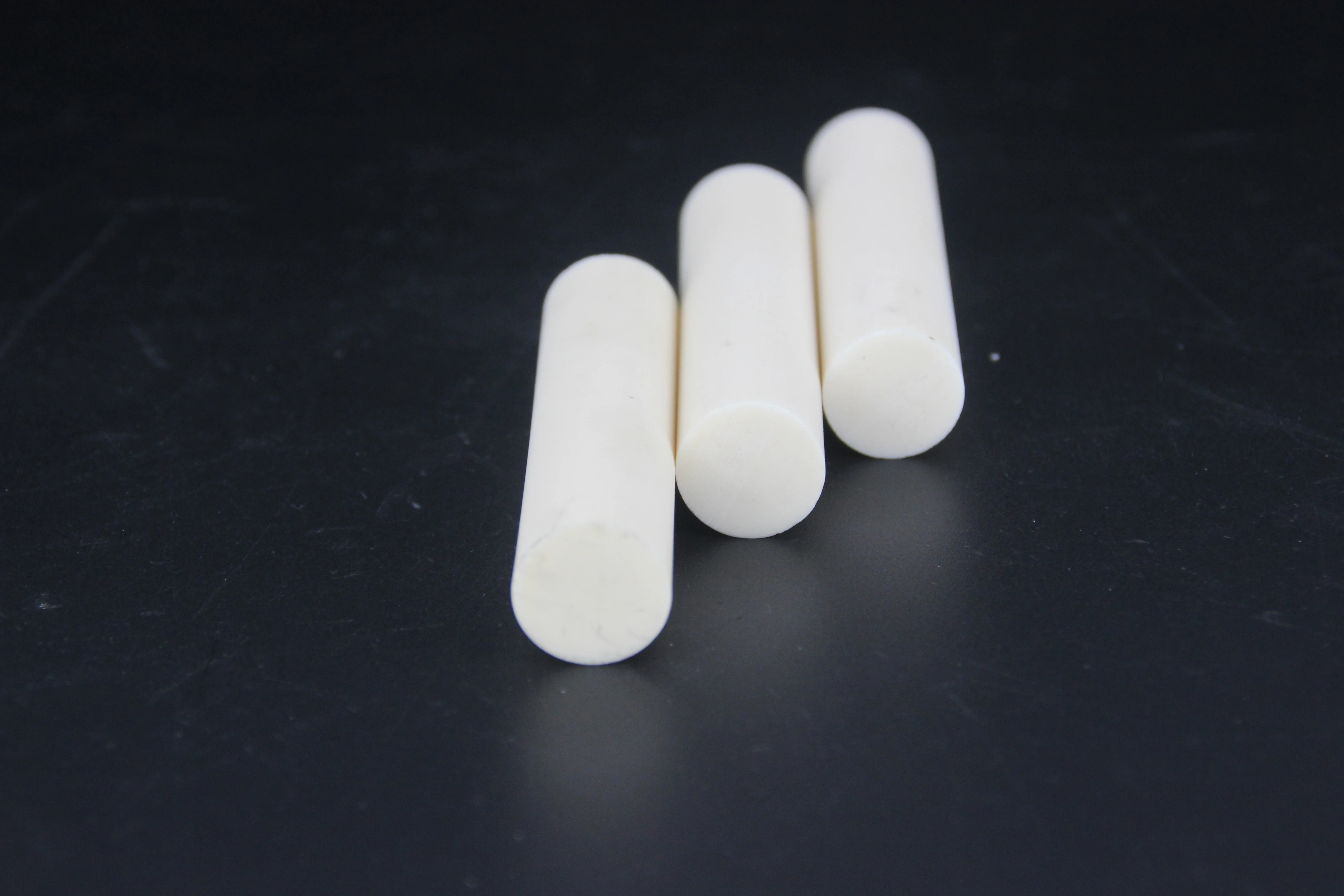 95% alumina rod hardness Aluminum  HUTO Al2o3 rod ceramic rod for electric kiln