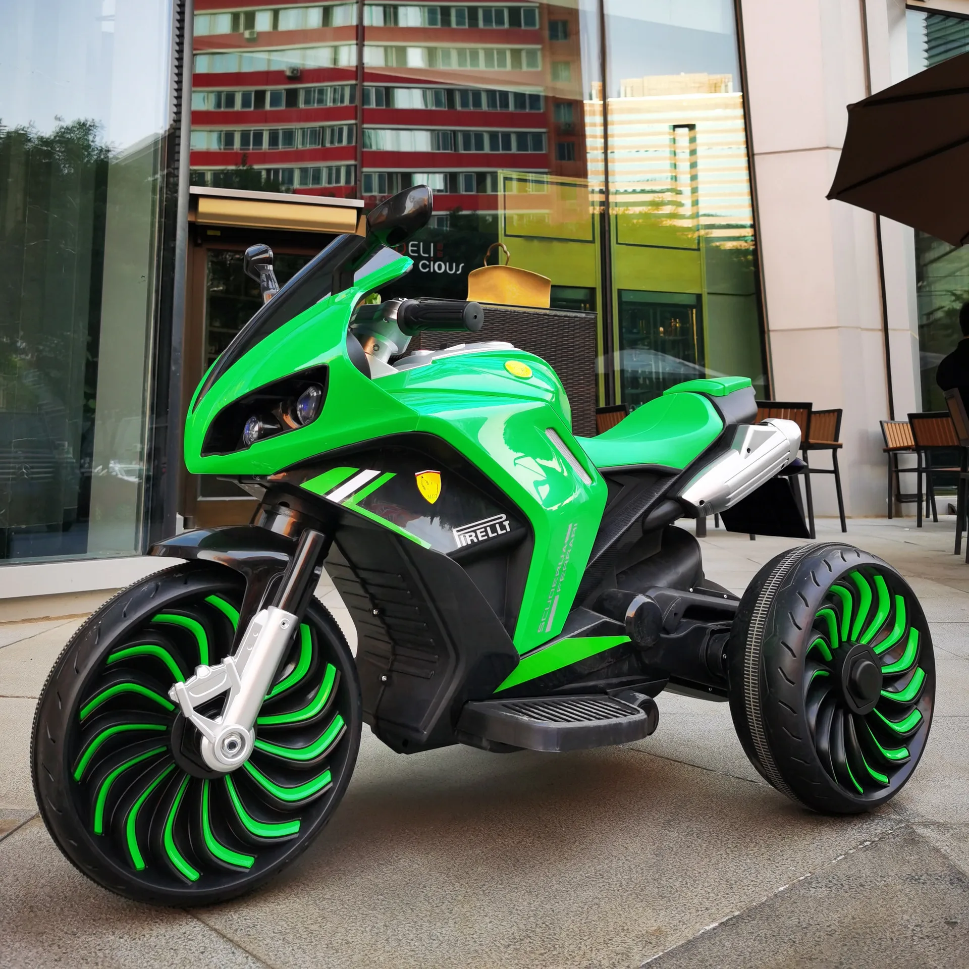 130CM Big 12/24V Battery 540W Dual Motors Drive Three Wheels Motorcycle Ride on Toys Children electric car