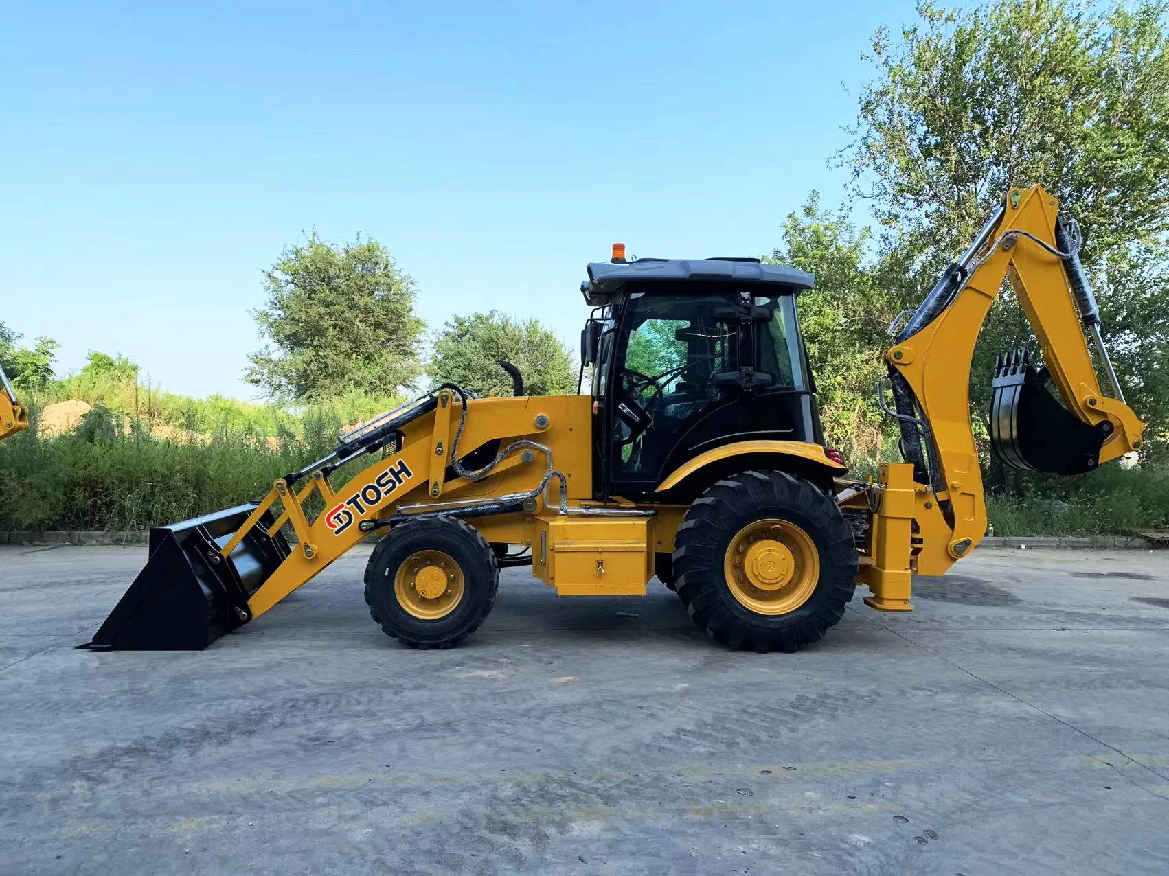 TOSH 2024 New Diesel CE Epa Engine Mini Farm Tractor Backhoe Excavator Loader 4x4 Backhoe