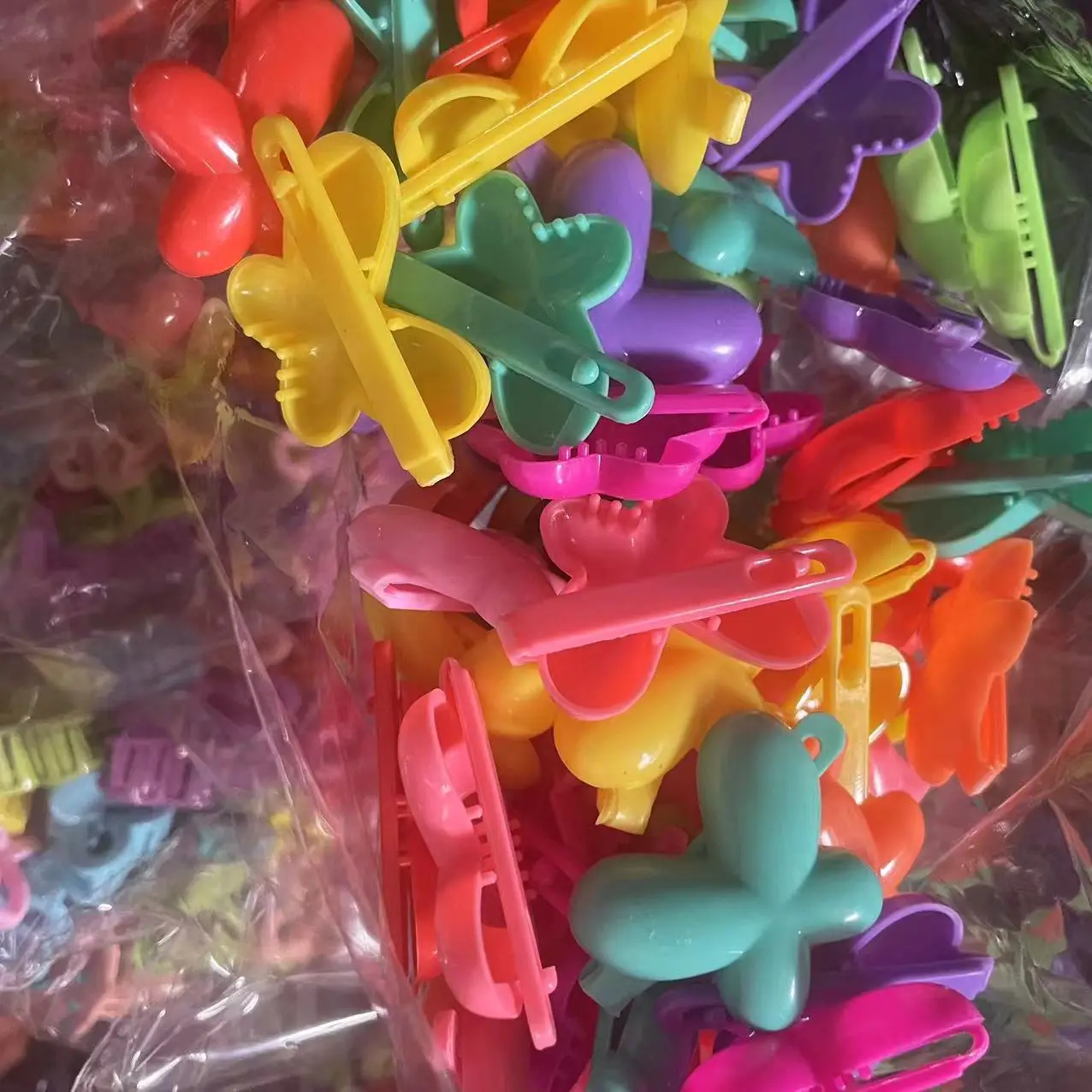 Mylulu 2000pcs Mini Hair Claw Clips for baby and girl Cute small Hair Accessories Hair Clip Pin Clamp Non Slip Tiny Plastic Clip