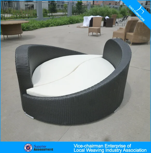 New design outdoor rattan garden Furniture yin yang sofa bed