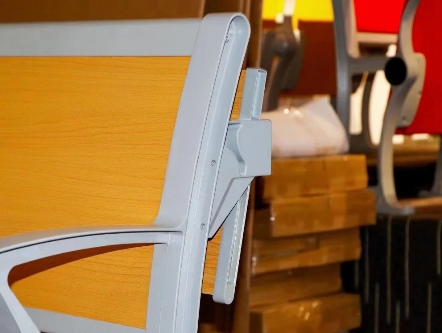 Folding Student Desk and Chair Wooden Lecture Hall Chair College Step Chair for University