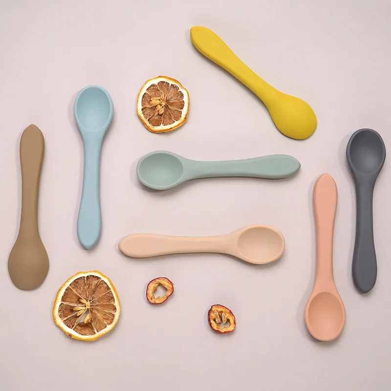 Edible silicone spoon for infant feeding assistance spoon