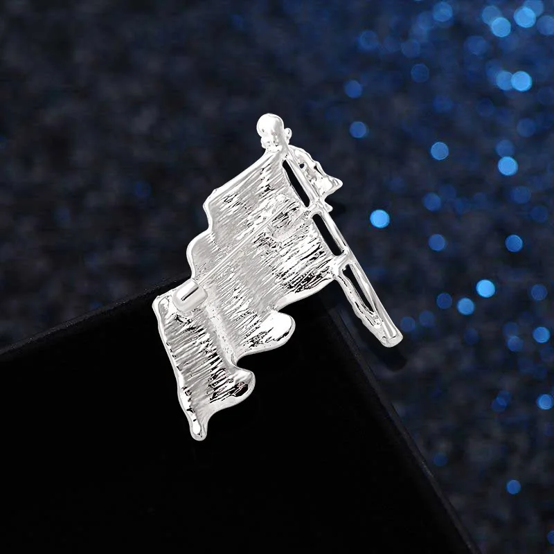 Enamel Crystal Waving USA American Flag Patriotic Corsage Brooch Pin for Clothes Scarf Bag Hat American Flag Brooches Lapel Pin