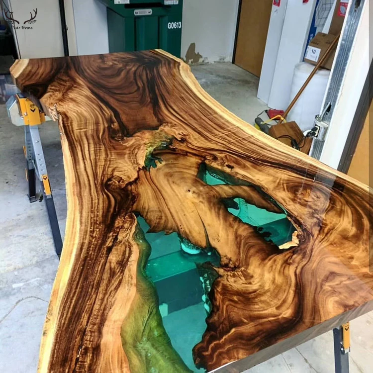 High quality unique design solid wood crystal clear epoxy resin dining table river live edge table