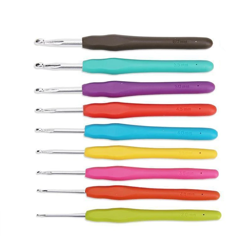 Hot Sale 2.0-10.0 mm Colorful Soft Handle Crochet Hooks Knitting Needles For Yarn Needlework