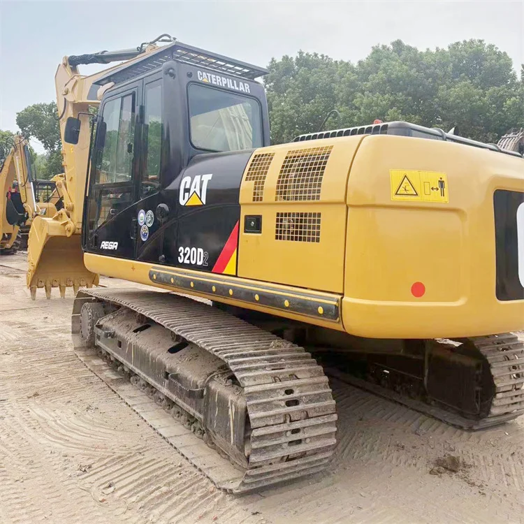 Japanese made second-hand 20 ton tracked Cat320 excavator for sale