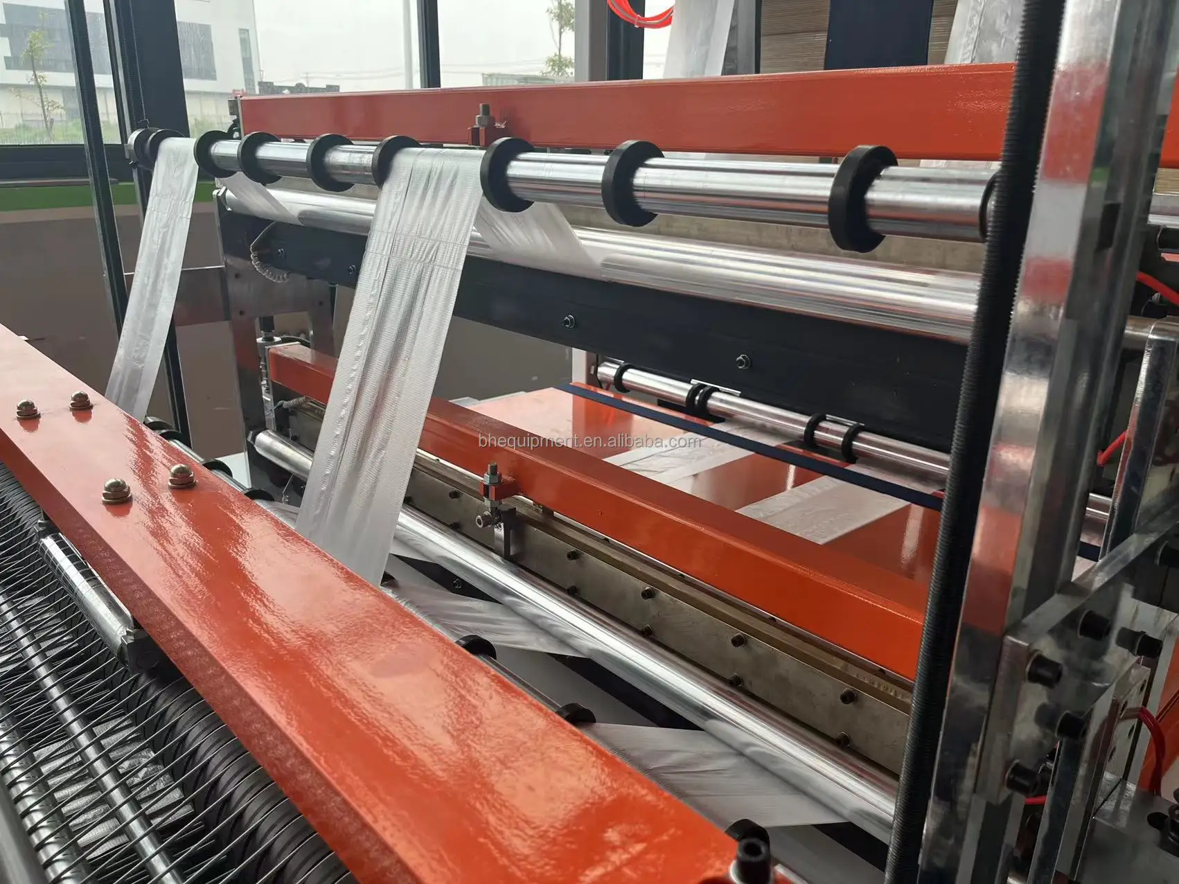 China Professional Manufacturer High Speed 6 Lines Supermarket T-Shirt Shopping Bag Poly HDPE PE Plastic Bag Making Machine