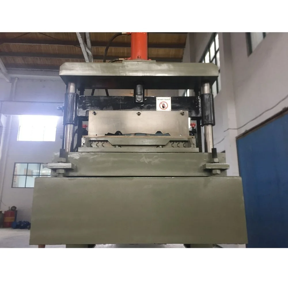 Gauge 24 Gauge 25 Width Auto Adjustable Galvanized Steel Commercial Sectional Garage Door Panel Roll Forming Machine