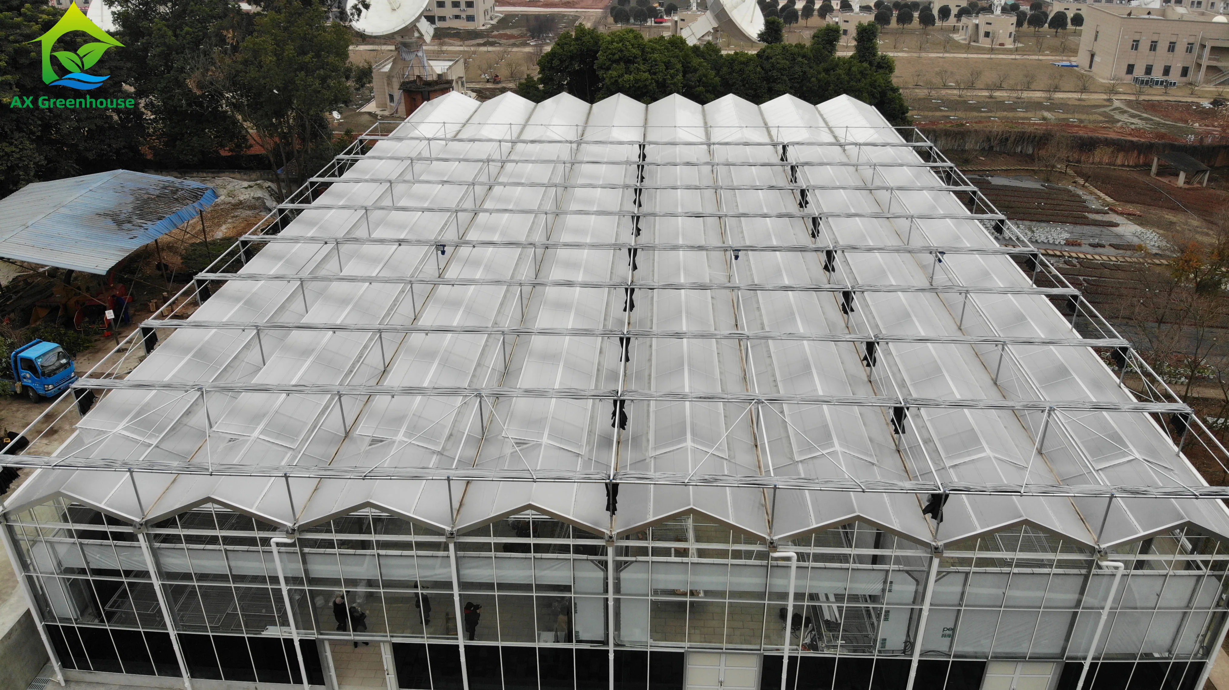 Agricultural greenhouses Smart full automatic multi-span blackout greenhouse Venlo glass green house with hydroponics system