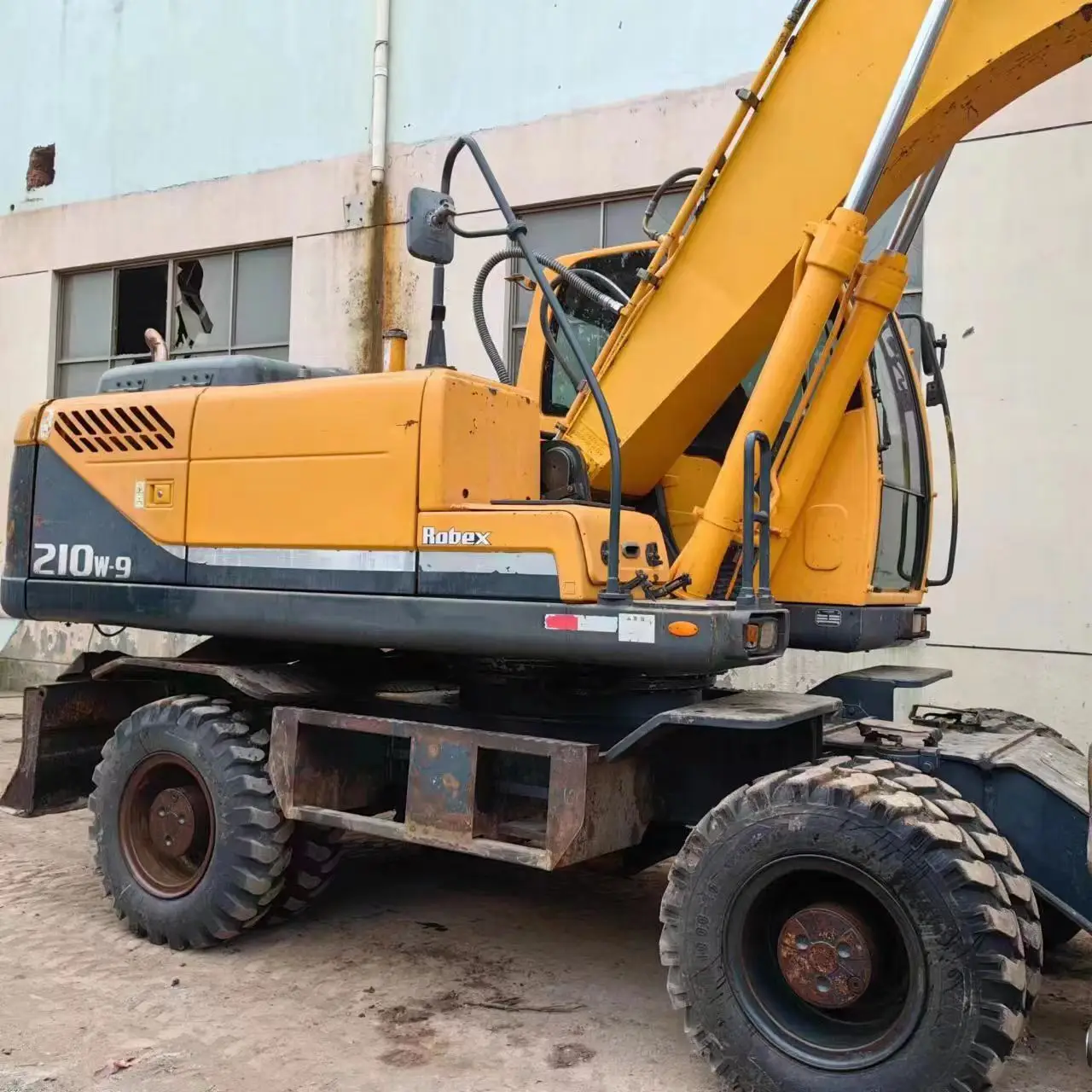 Hot Selling  Used Excavator Original Korea hyundai 210w Secondhand  Digger 210w-9 for Sale in Shanghai