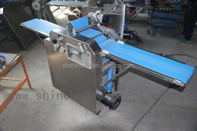 5 Blades Croissant Dough Dividing Cutting Machine Croissant Forming Machine