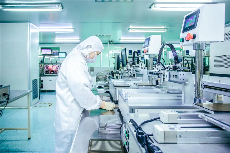 WTL 3.8*3.8mm 6Pads SMD Saw Filter 448MHz