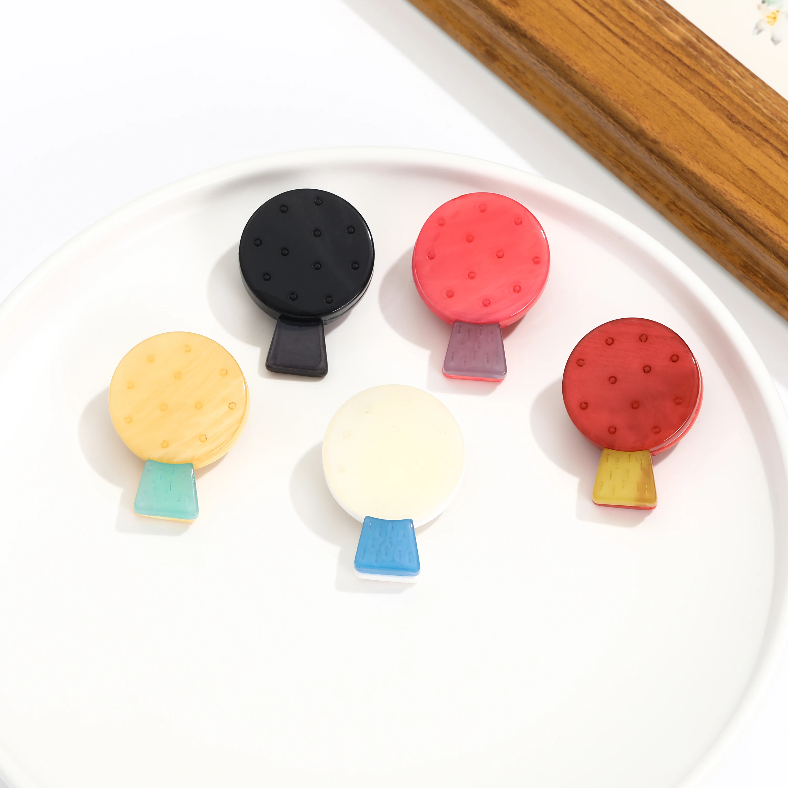 Fashion Medical Gifts Brooch Pin Stethoscope Electrocardiogram Heart Shaped Enamel Pin Doctor Nurse Accessories Brooches