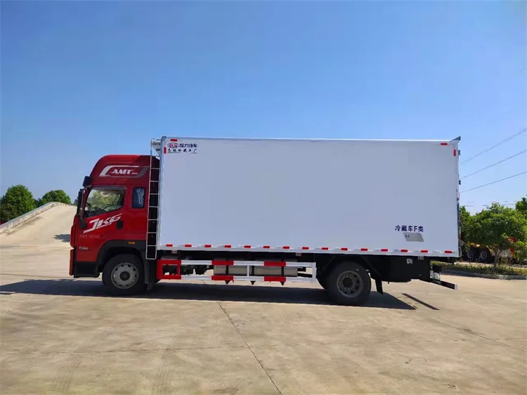 FAW JK6 6.8m Refrigerated Truck with -18~5℃ Polyurethane Insulation Box Manual 4x2 Drive Diesel Fuel New Condition