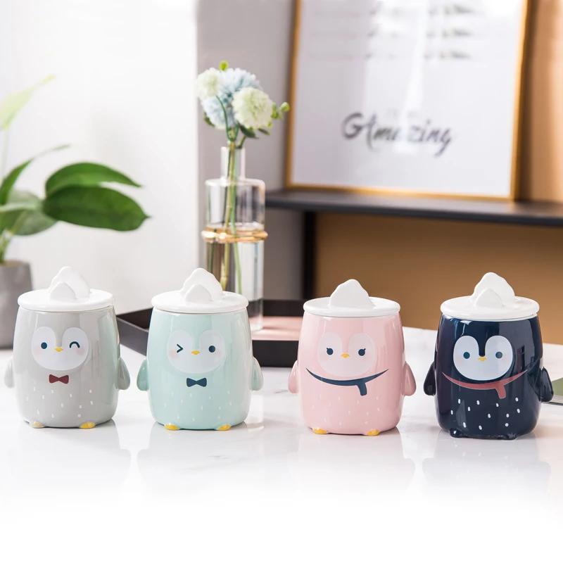 New Design Factory Wholesale Embossed Penguin Design Ceramic Coffee Mug With Mobile Phone Holder