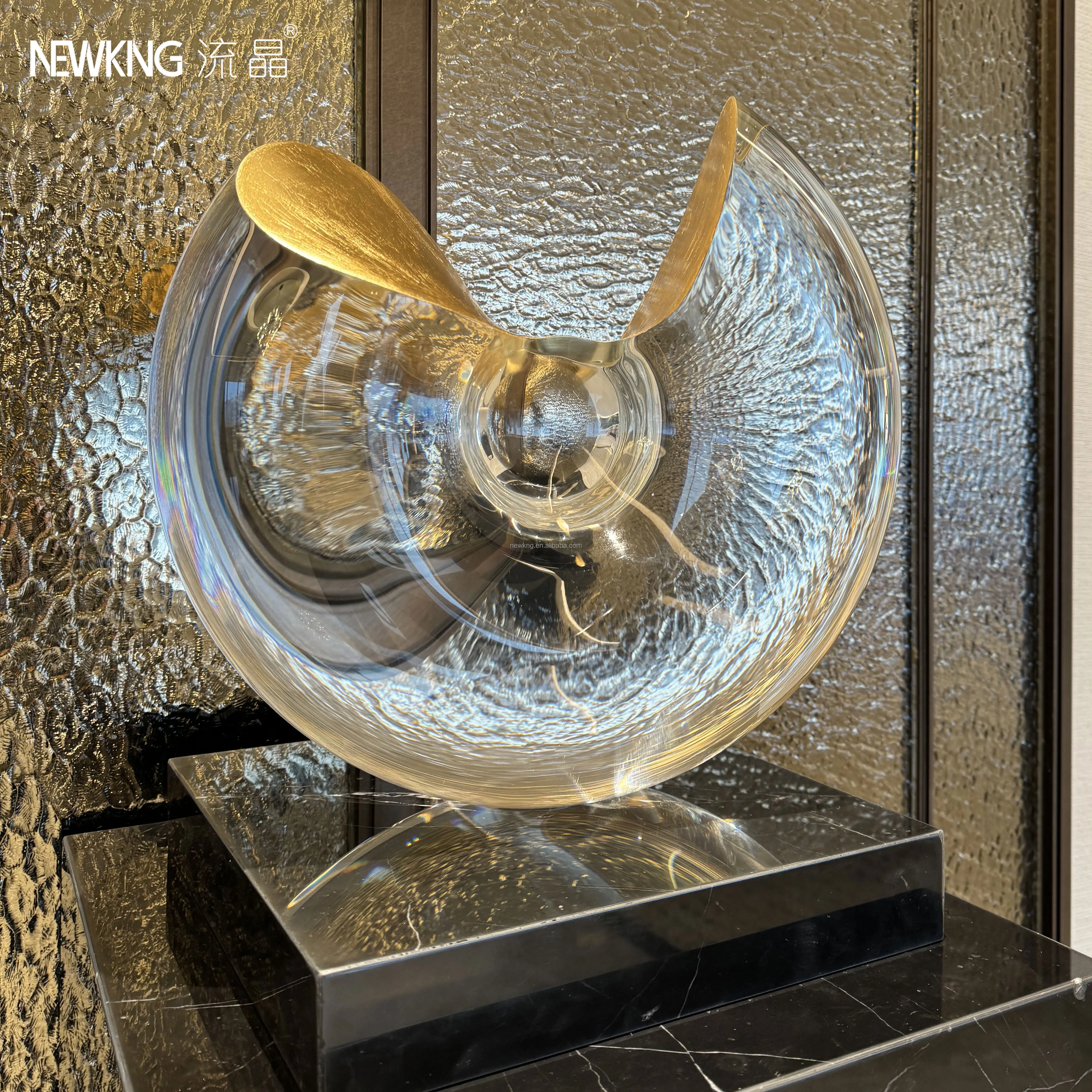 NEWKNG Custom Top Quality Luxury Acrylic not Resin Magical Mobius Ring Statue Transparent Abstract Classic Sculpture w/Gold