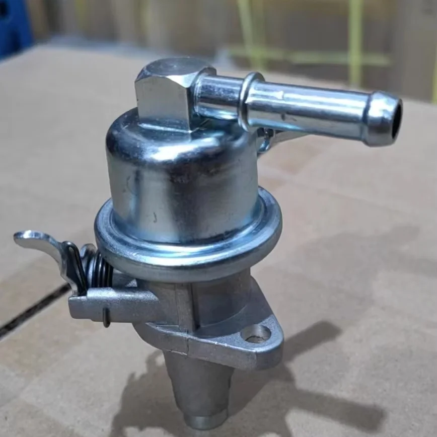 Kubota V2203 Spare Parts Fuel Lift Pump Fit For Kubota V2203 Fuel Pump 17539-52030 Tractor Excavator Chinese Factory